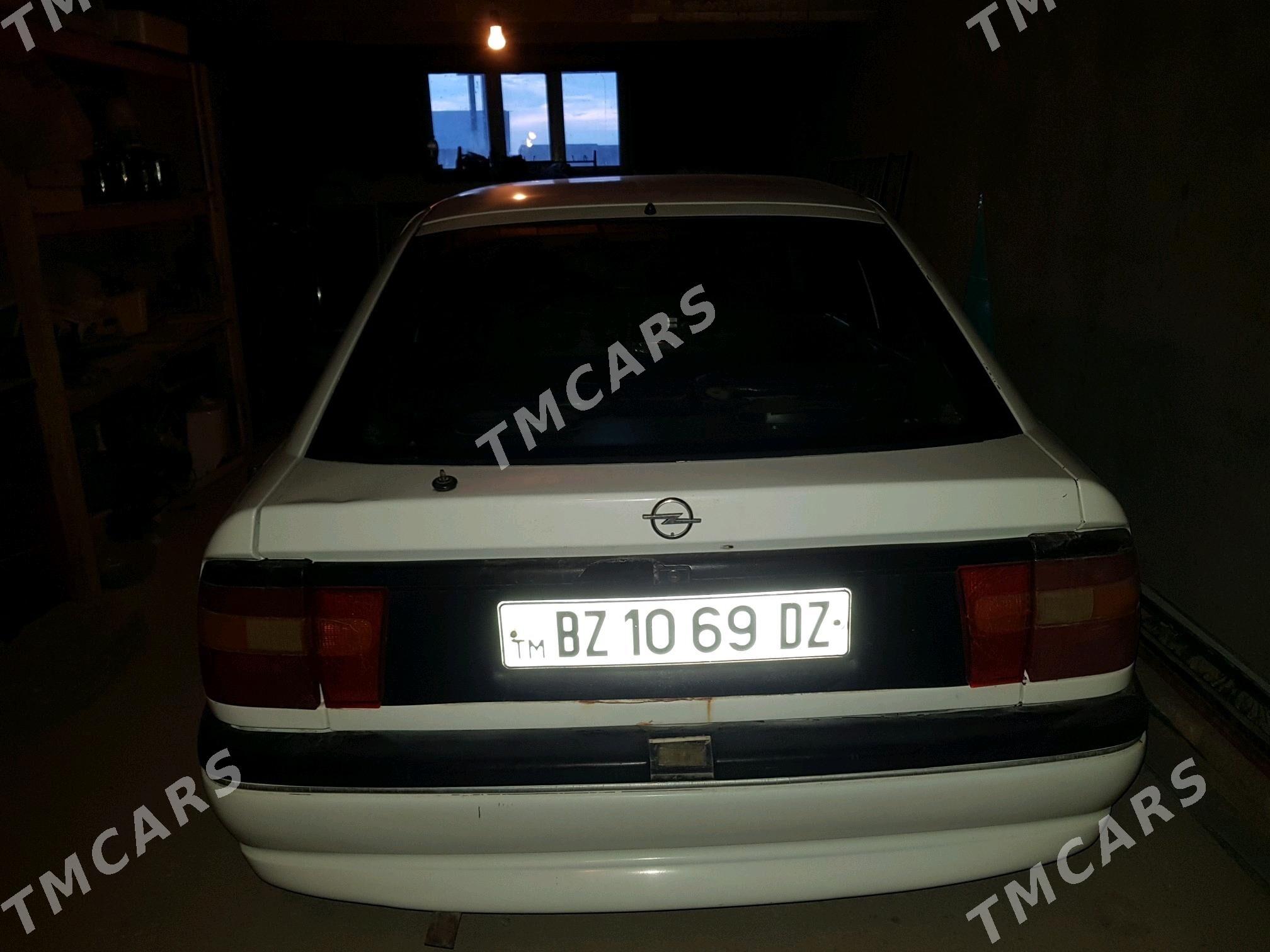 Opel Vectra 1995 - 22 000 TMT - Дашогуз - img 4