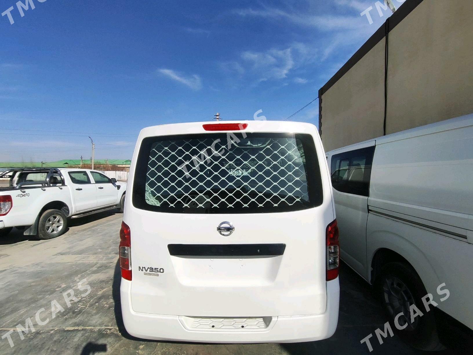 Nissan Urvan 2020 - 260 000 TMT - Мары - img 3