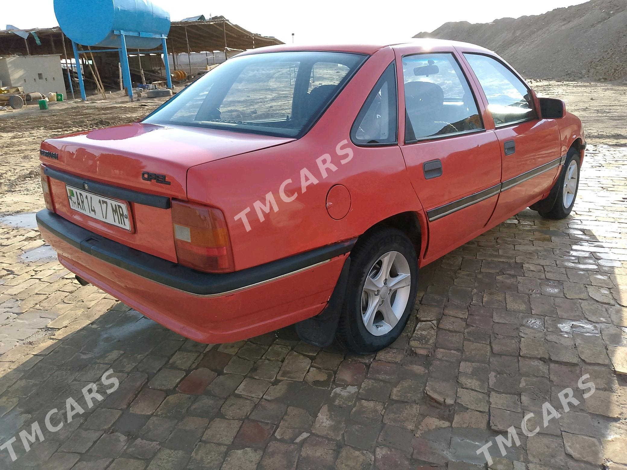 Opel Vectra 1989 - 30 000 TMT - Mary - img 2