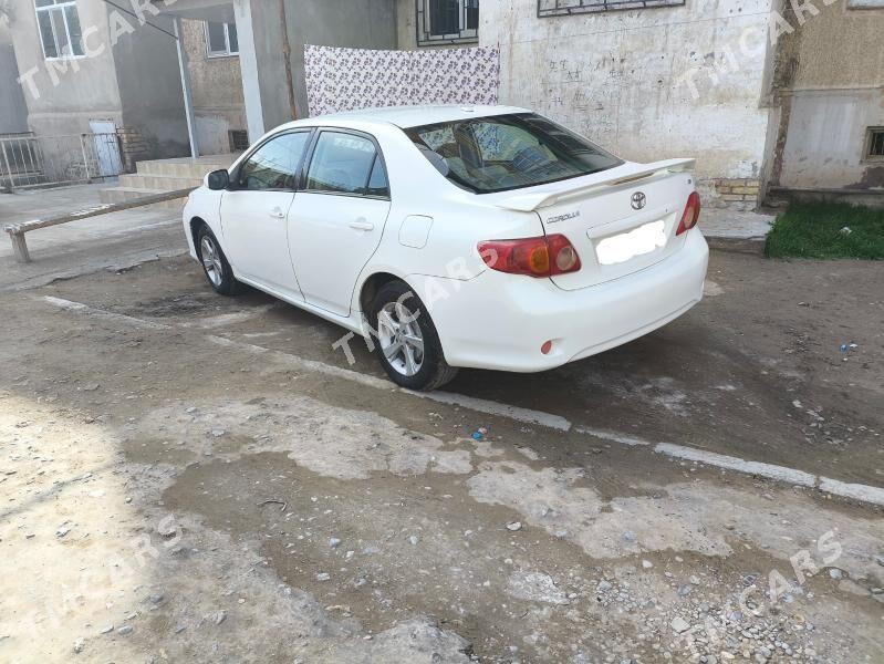 Toyota Corolla 2010 - 115 000 TMT - Туркменабат - img 2