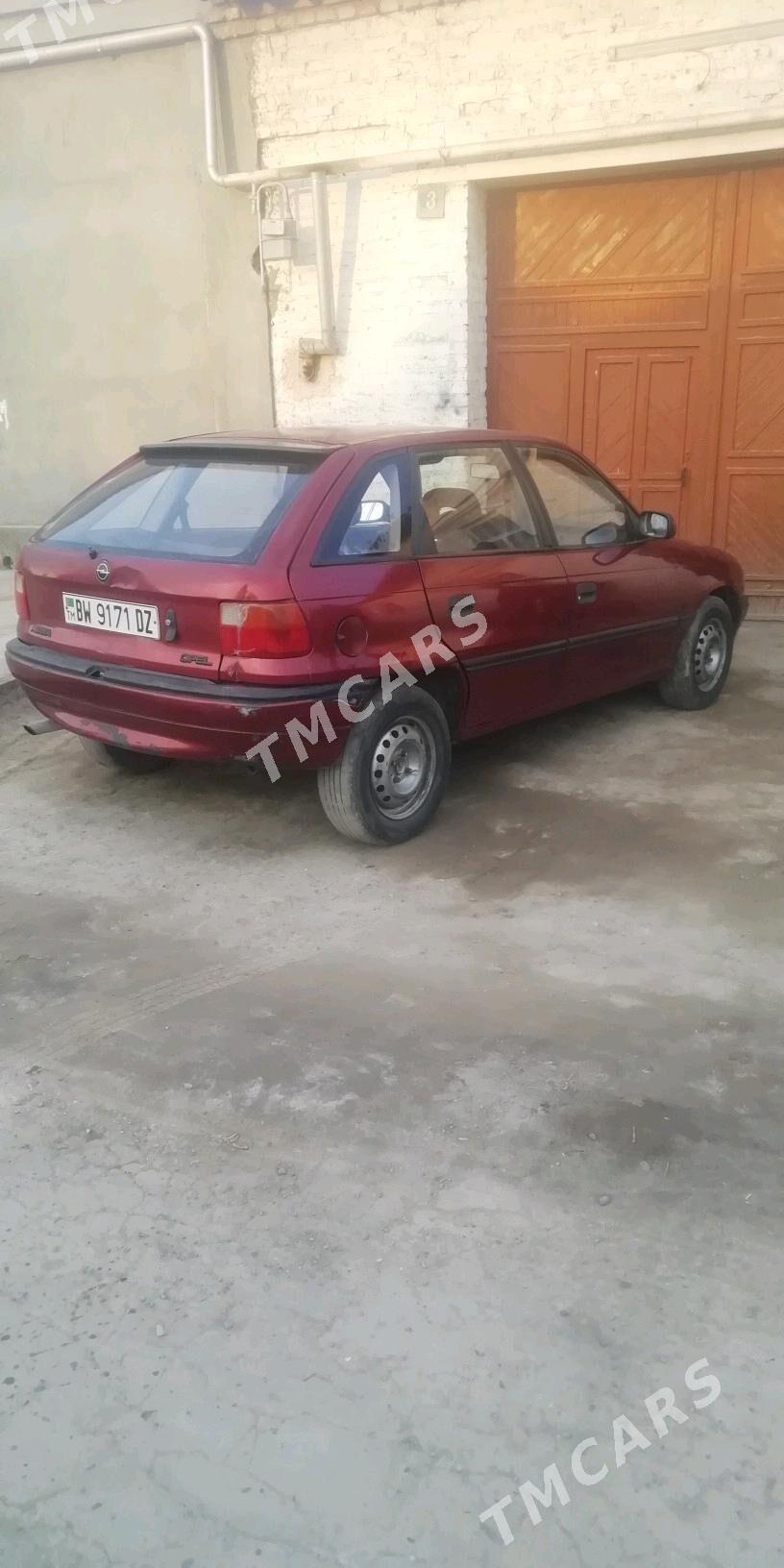 Opel Astra 1992 - 18 000 TMT - Daşoguz - img 4