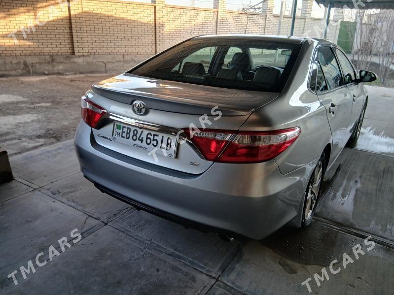 Toyota Camry 2015 - 260 000 TMT - Саят - img 4