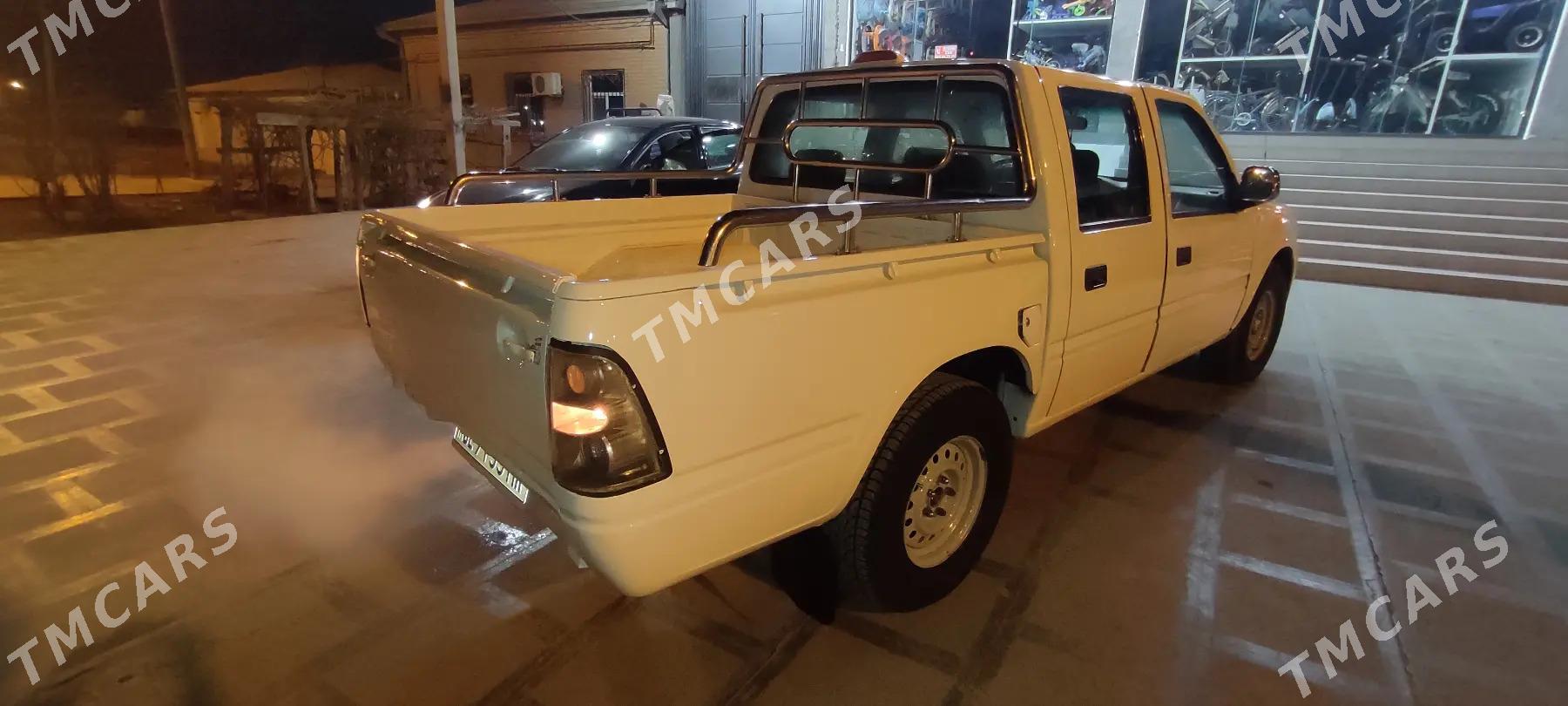 Toyota Hilux 2006 - 90 000 TMT - Mary - img 3