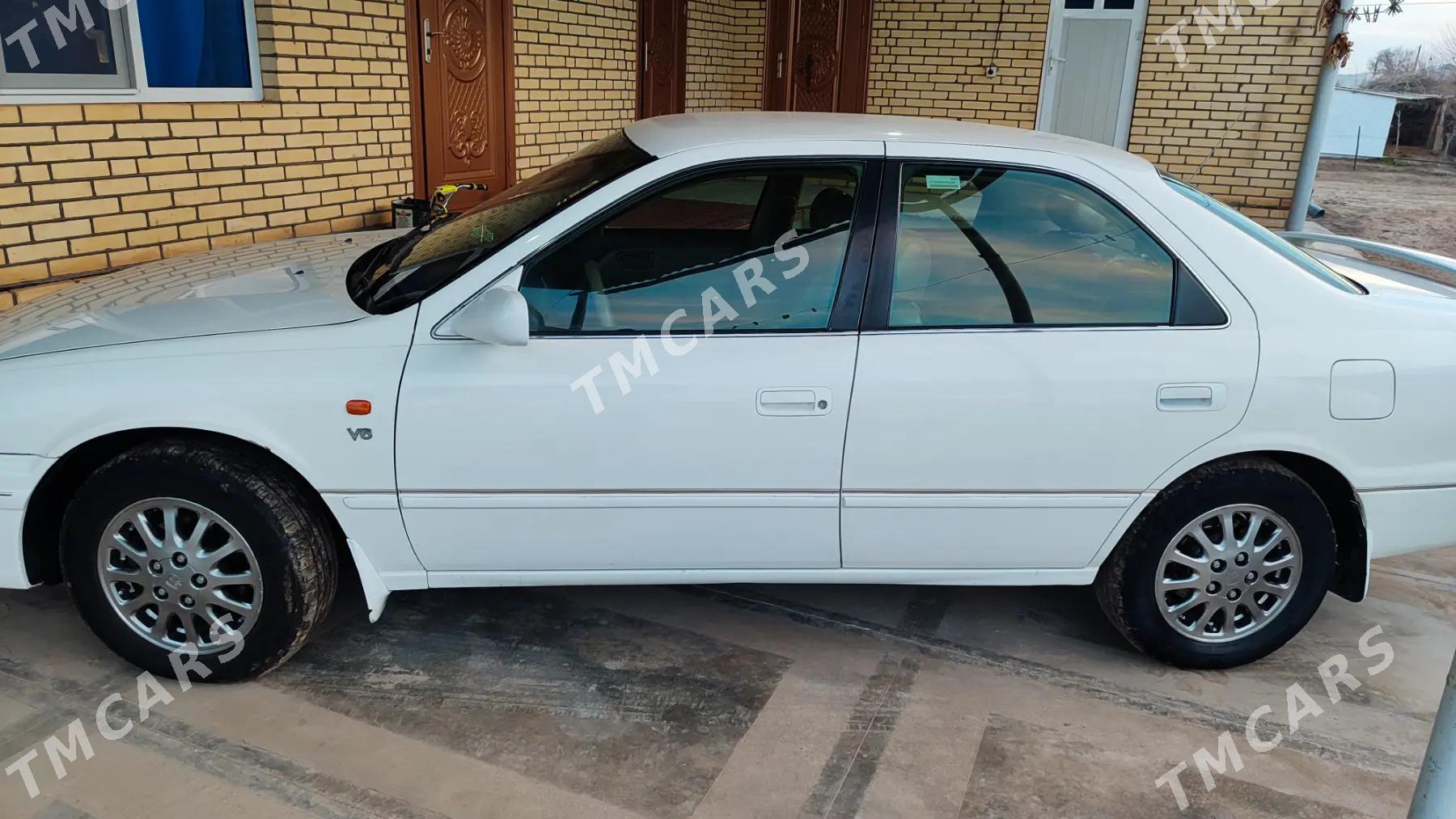 Toyota Camry 1998 - 120 000 TMT - Туркменгала - img 4