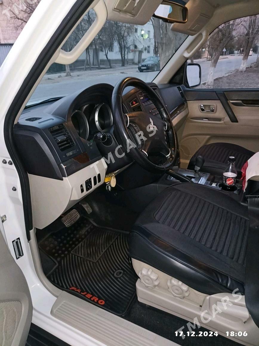 Mitsubishi Pajero 2011 - 230 000 TMT - Балканабат - img 3