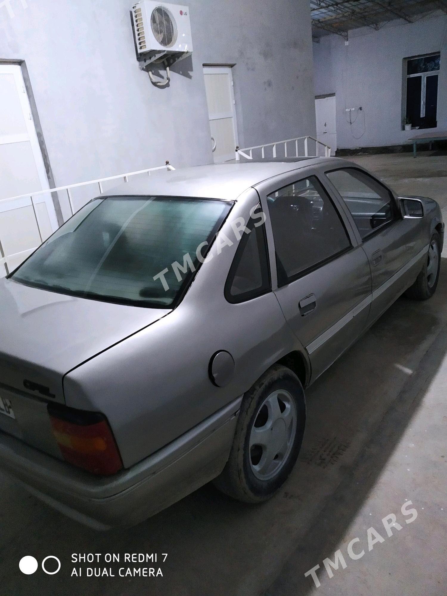 Opel Vectra 1990 - 13 000 TMT - Туркменабат - img 2