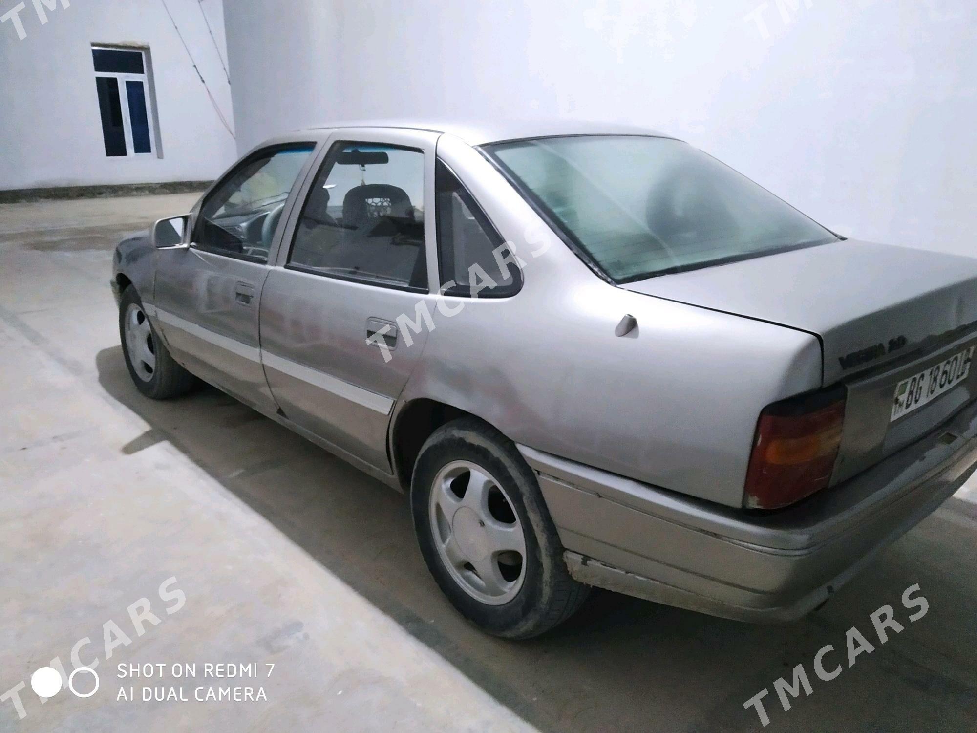 Opel Vectra 1990 - 13 000 TMT - Туркменабат - img 4