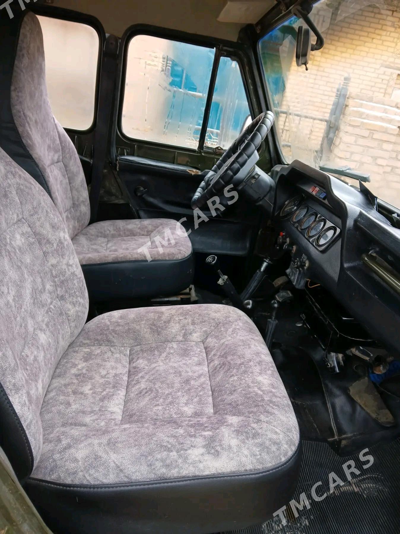 UAZ 469 2001 - 100 000 TMT - Gurbansoltan Eje - img 5