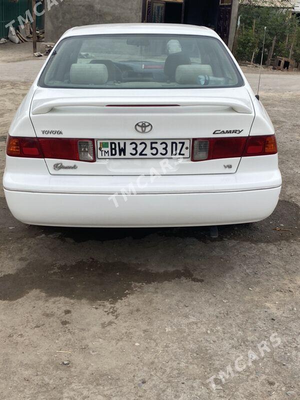 Toyota Camry 2000 - 110 000 TMT - Daşoguz - img 2