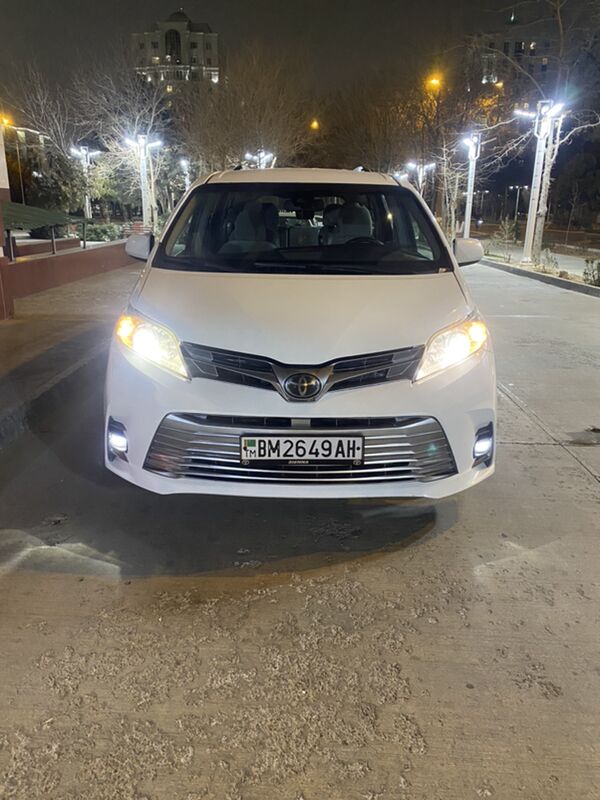 Toyota Sienna 2018 - 400 000 TMT - Aşgabat - img 5