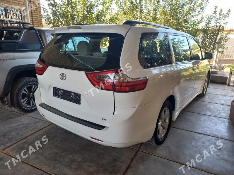 Toyota Sienna 2020 - 385 000 TMT - Бабадайхан - img 5