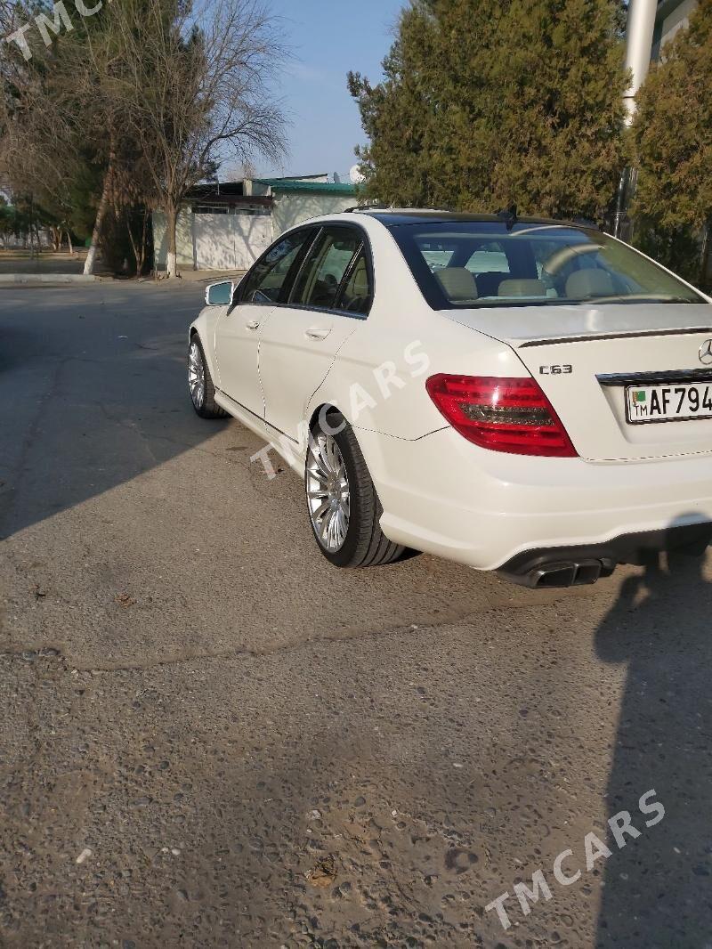 Mercedes-Benz C300 2010 - 170 000 TMT - Aşgabat - img 4