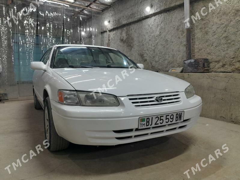 Toyota Camry 1997 - 100 000 TMT - Гызыларбат - img 4