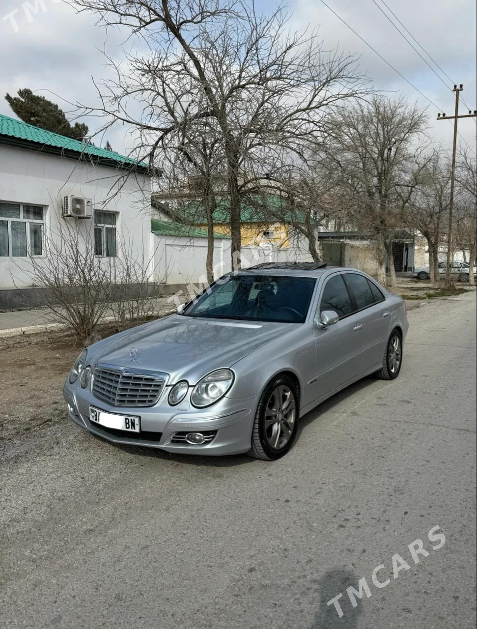 Mercedes-Benz E320 2003 - 140 000 TMT - Balkanabat - img 3