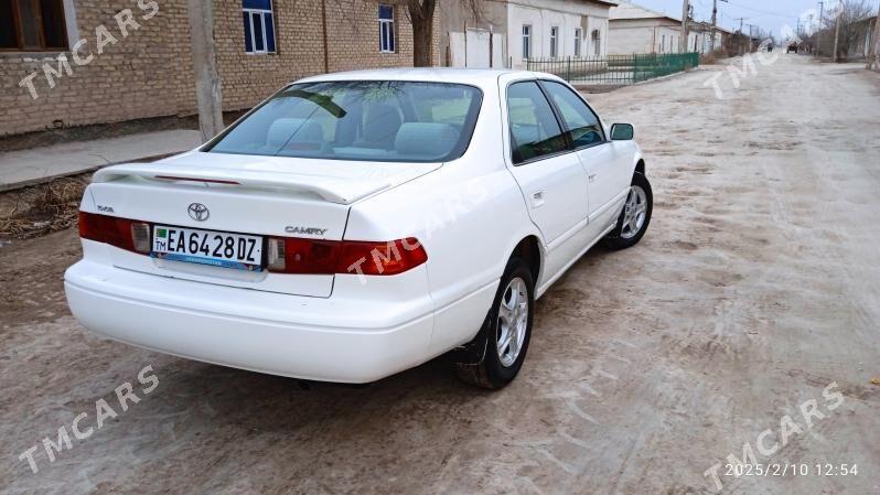 Toyota Camry 2000 - 140 000 TMT - Кёнеургенч - img 5