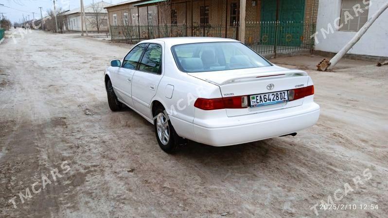 Toyota Camry 2000 - 140 000 TMT - Кёнеургенч - img 3