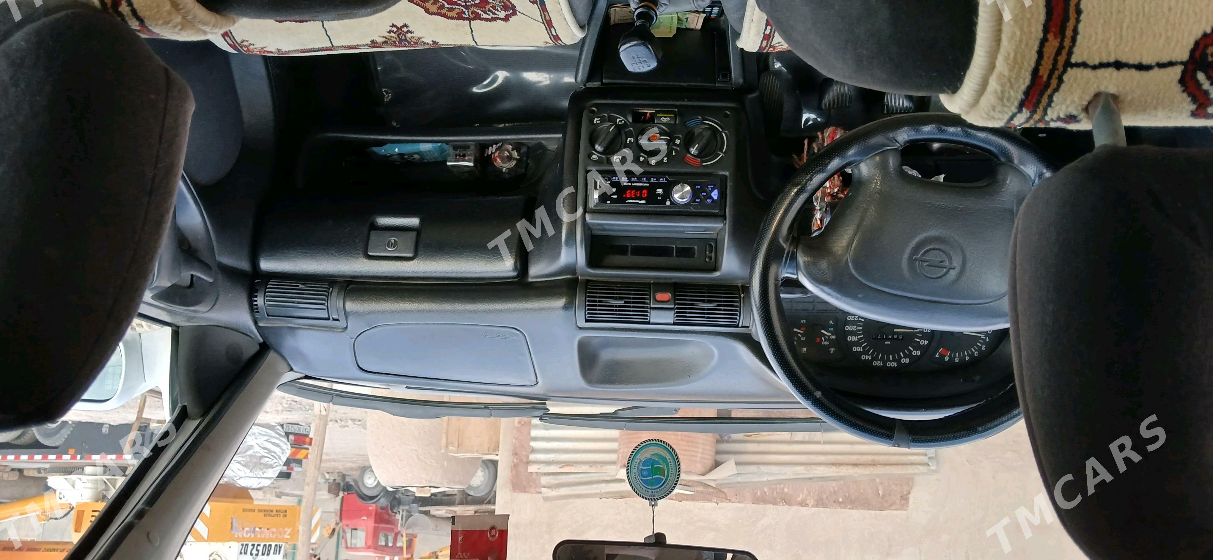 Opel Astra 1995 - 40 000 TMT - Дашогуз - img 8