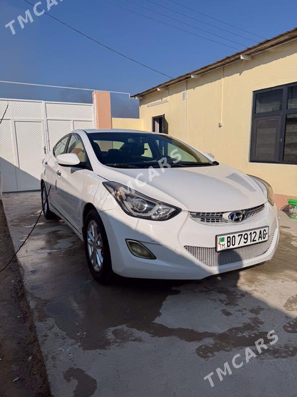 Hyundai Elantra 2011 - 158 000 TMT - Чоганлы - img 3