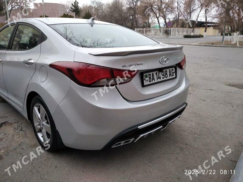 Hyundai Elantra 2011 - 155 000 TMT - Чоганлы - img 3