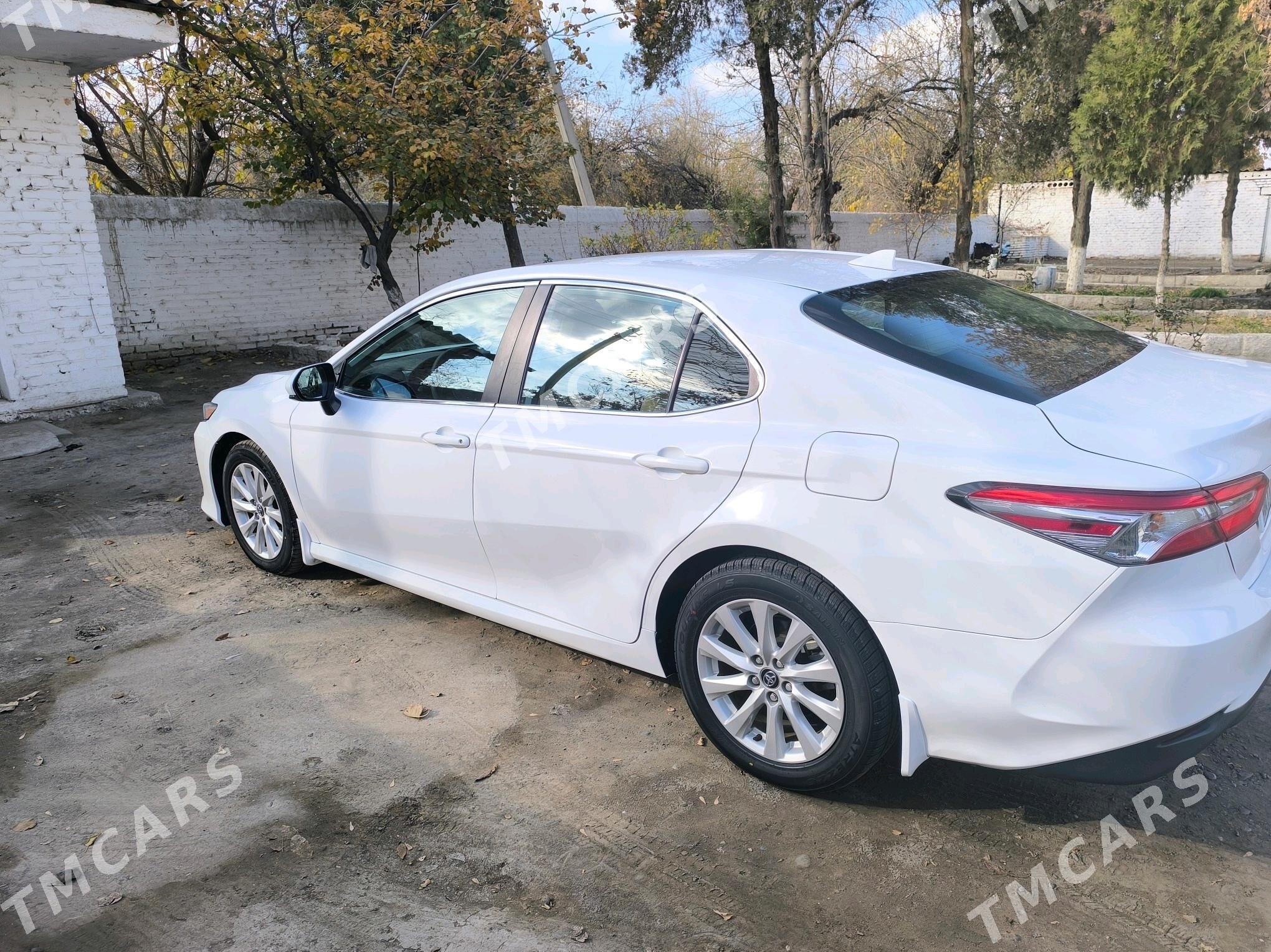 Toyota Camry 2020 - 345 000 TMT - Анев - img 4