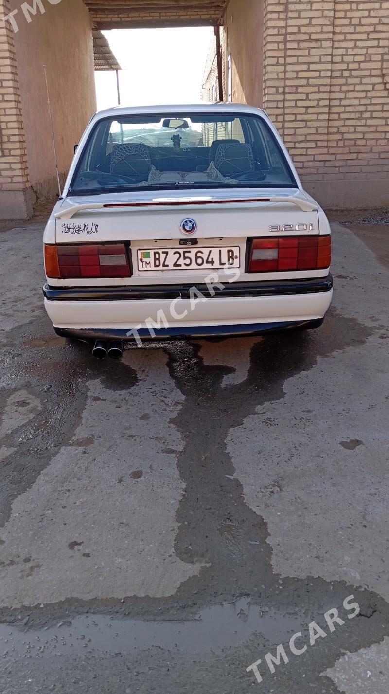 BMW 320 1989 - 26 000 TMT - Çärjew - img 2