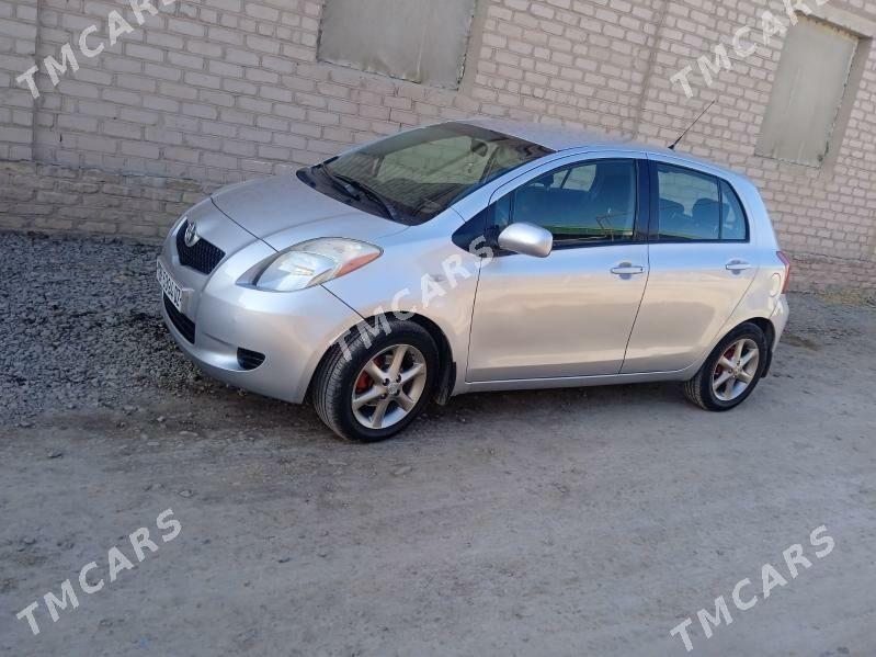 Toyota Yaris 2006 - 80 000 TMT - Дашогуз - img 4