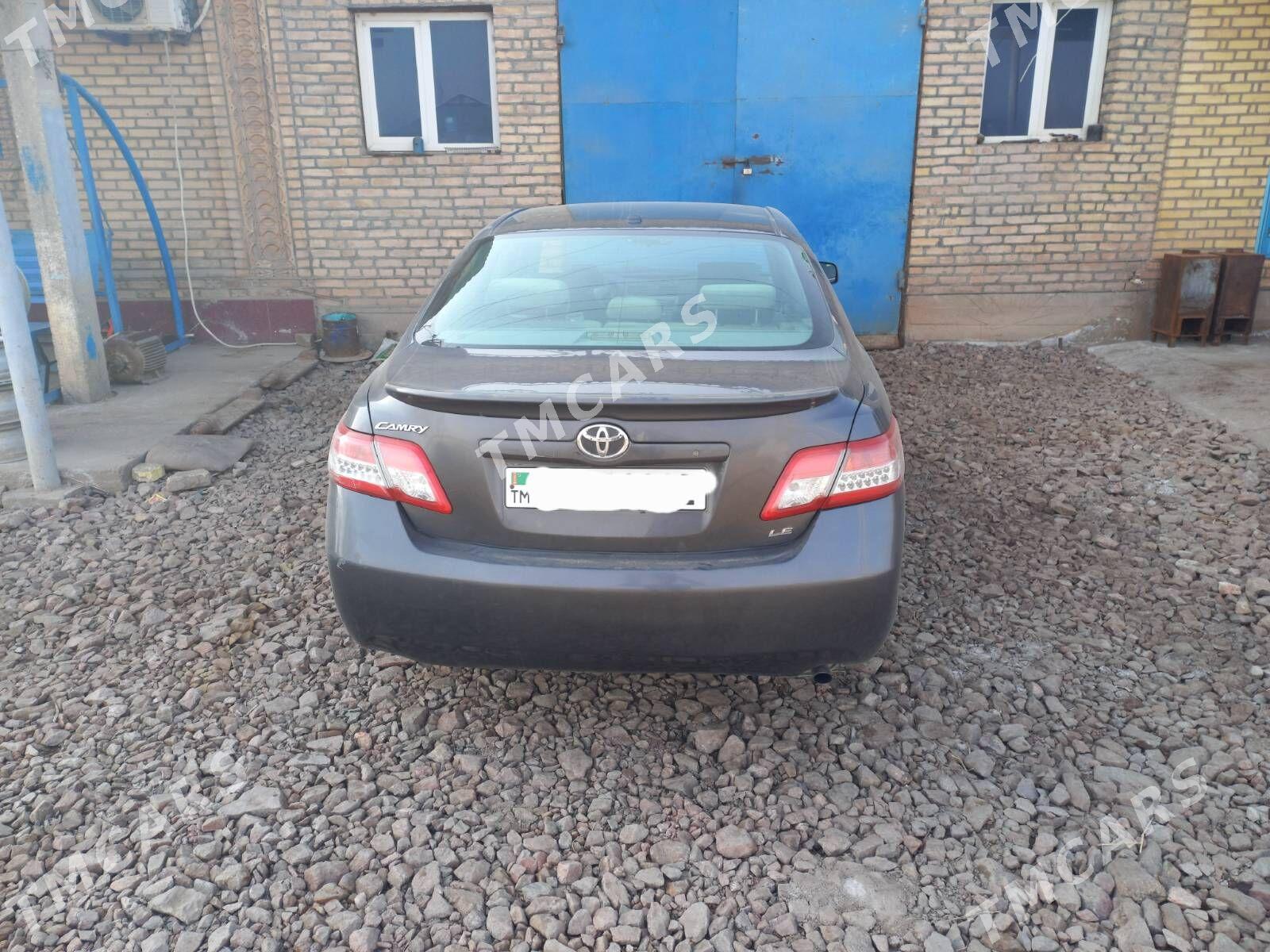 Toyota Camry 2010 - 160 000 TMT - Köneürgenç - img 3