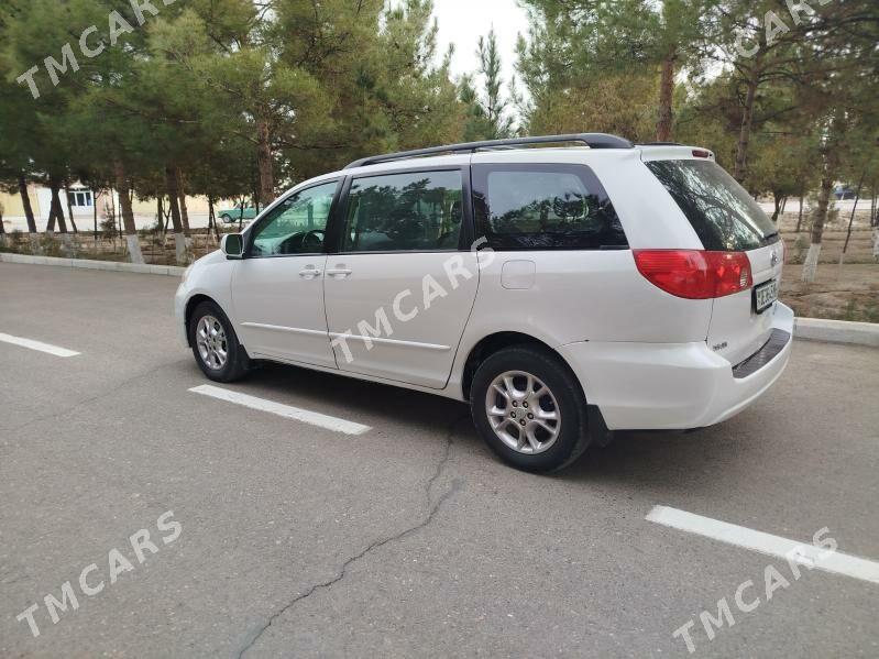 Toyota Sienna 2004 - 180 000 TMT - Mary - img 4