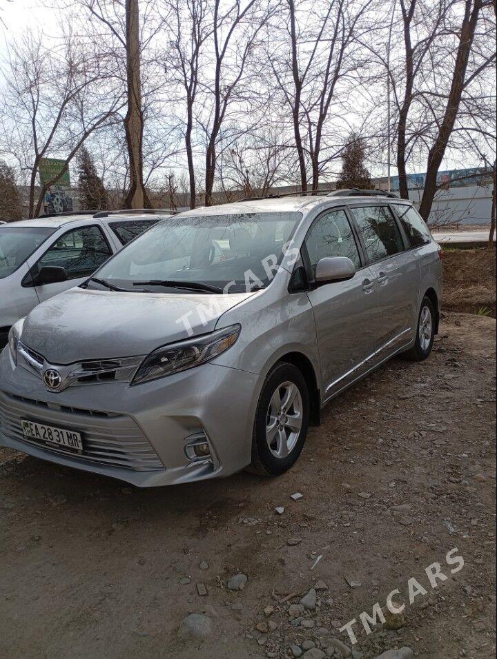 Toyota Sienna 2018 - 320 000 TMT - Mary - img 5