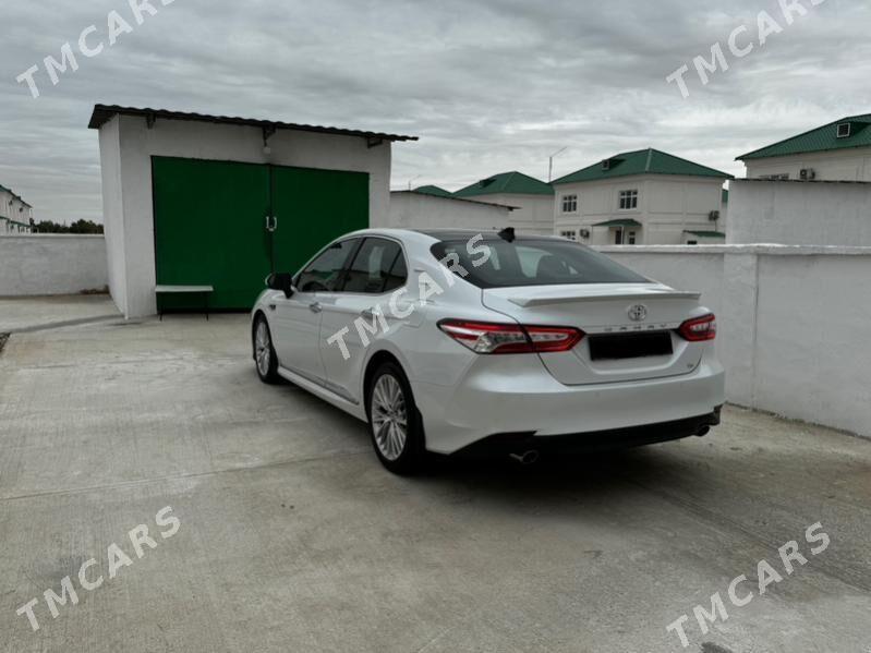 Toyota Camry 2018 - 500 000 TMT - Ашхабад - img 2