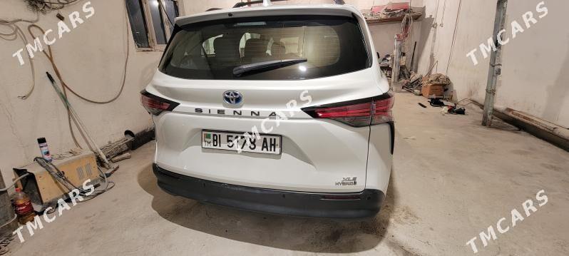 Toyota Sienna 2021 - 580 000 TMT - Aşgabat - img 3