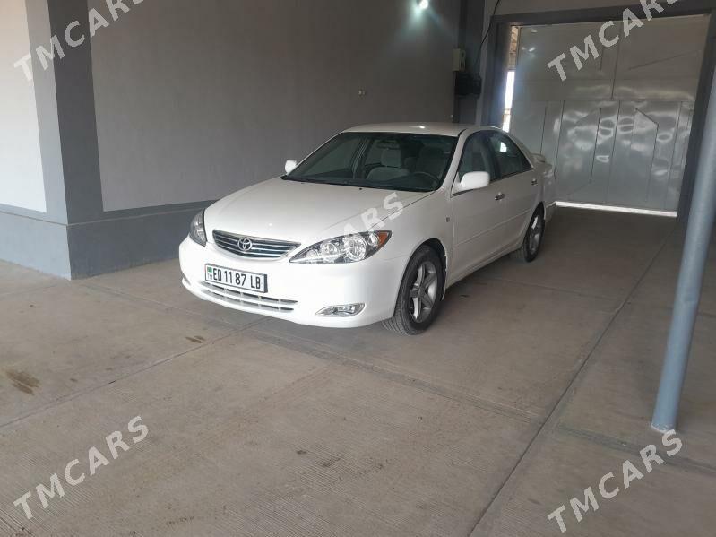 Toyota Camry 2002 - 130 000 TMT - Halaç - img 2