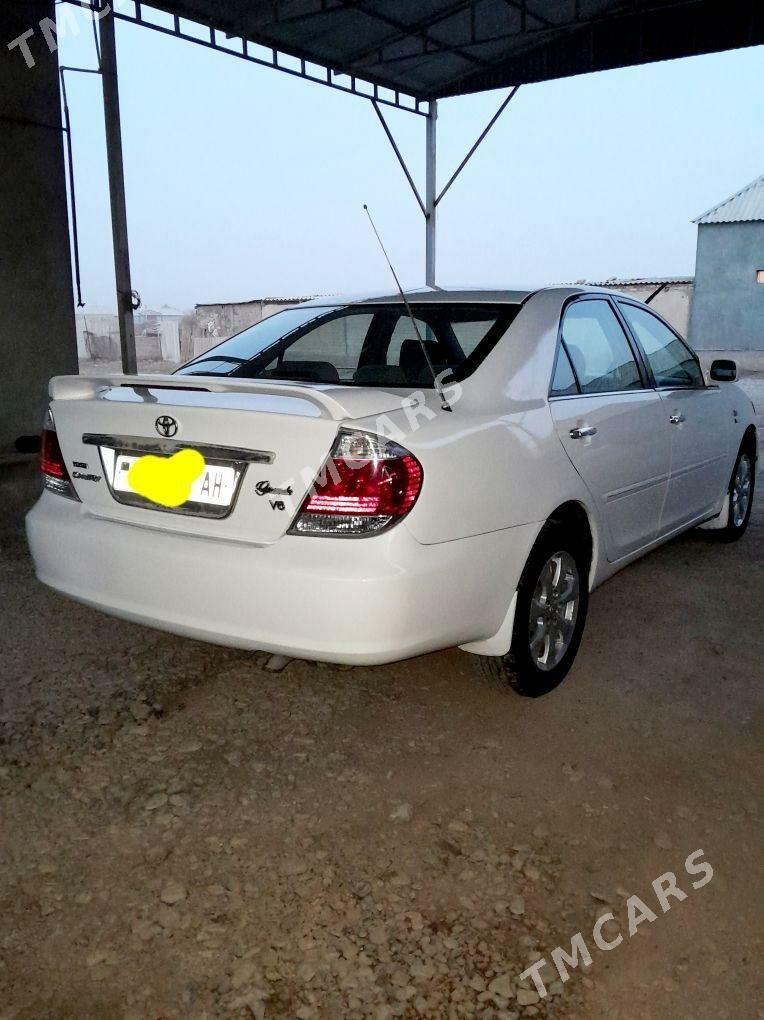 Toyota Camry 2005 - 140 000 TMT - Теджен - img 3