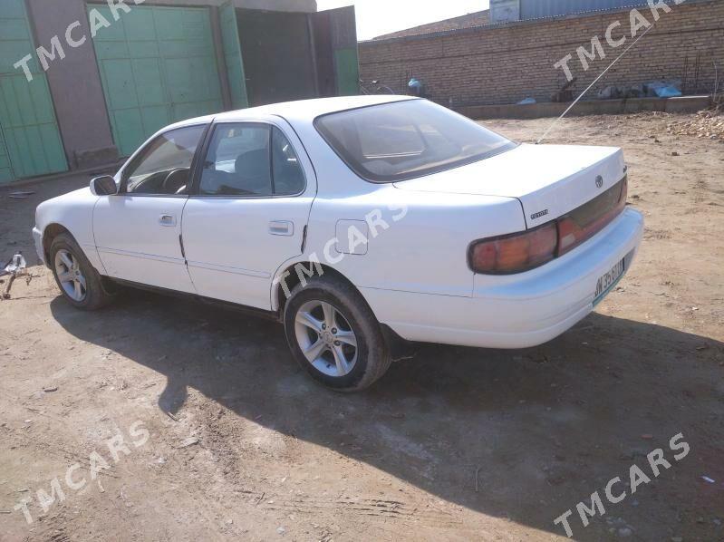 Toyota Camry 1994 - 80 000 TMT - Garabekewül - img 3