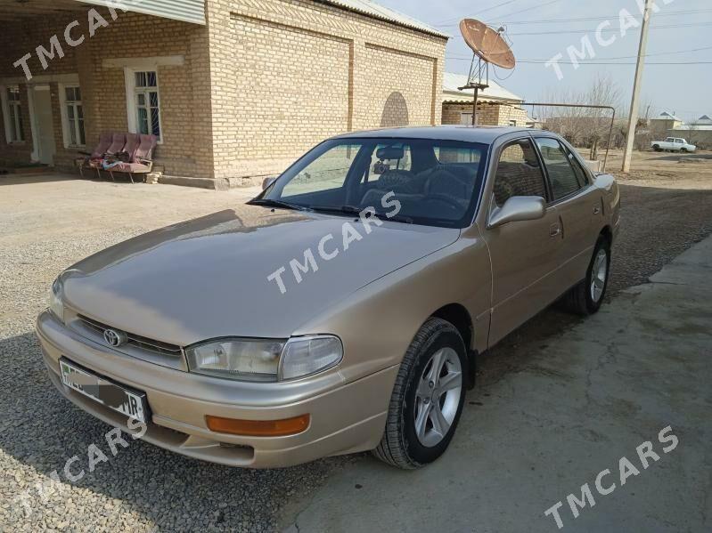 Toyota Camry 1993 - 73 000 TMT - Байрамали - img 4