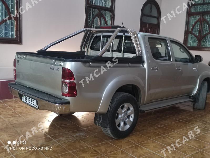 Toyota Hilux 2014 - 400 000 TMT - Туркменабат - img 8