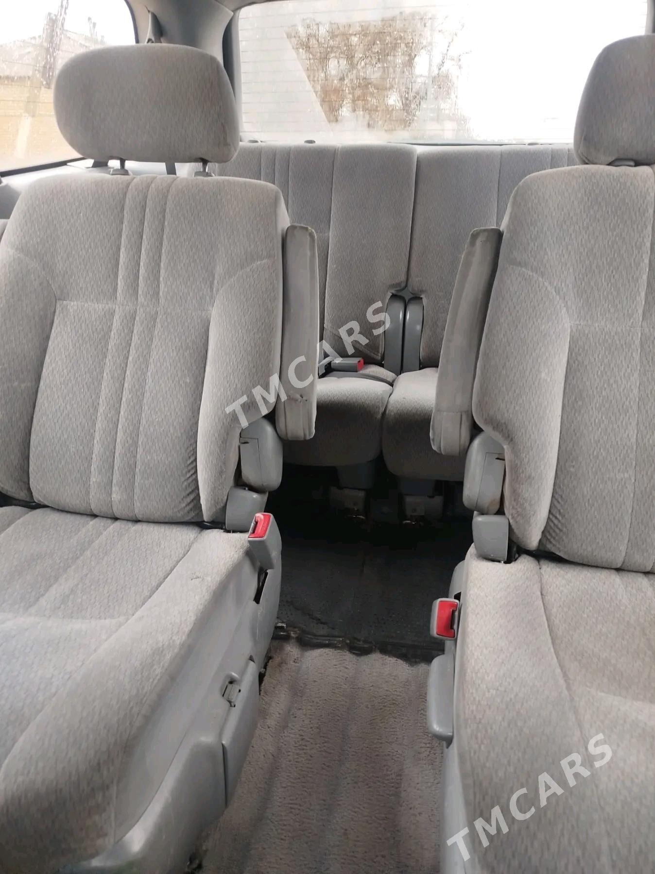 Toyota Sienna 2002 - 200 000 TMT - Sarahs - img 8