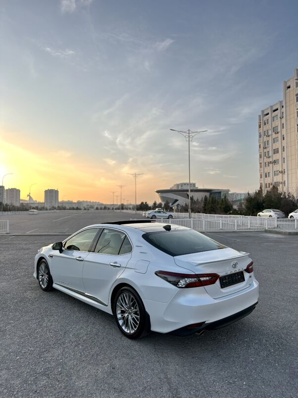 Toyota Camry 2023 - 530 000 TMT - Ашхабад - img 4