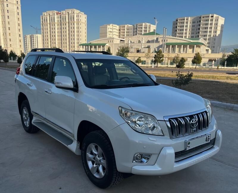 Toyota Land Cruiser Prado 2011 - 500 000 TMT - ул. Подвойского (Битарап Туркменистан шаёлы) - img 5