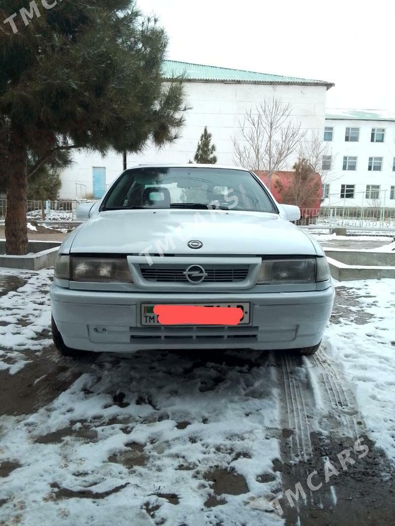 Opel Vectra 1992 - 21 000 TMT - Фарап - img 2