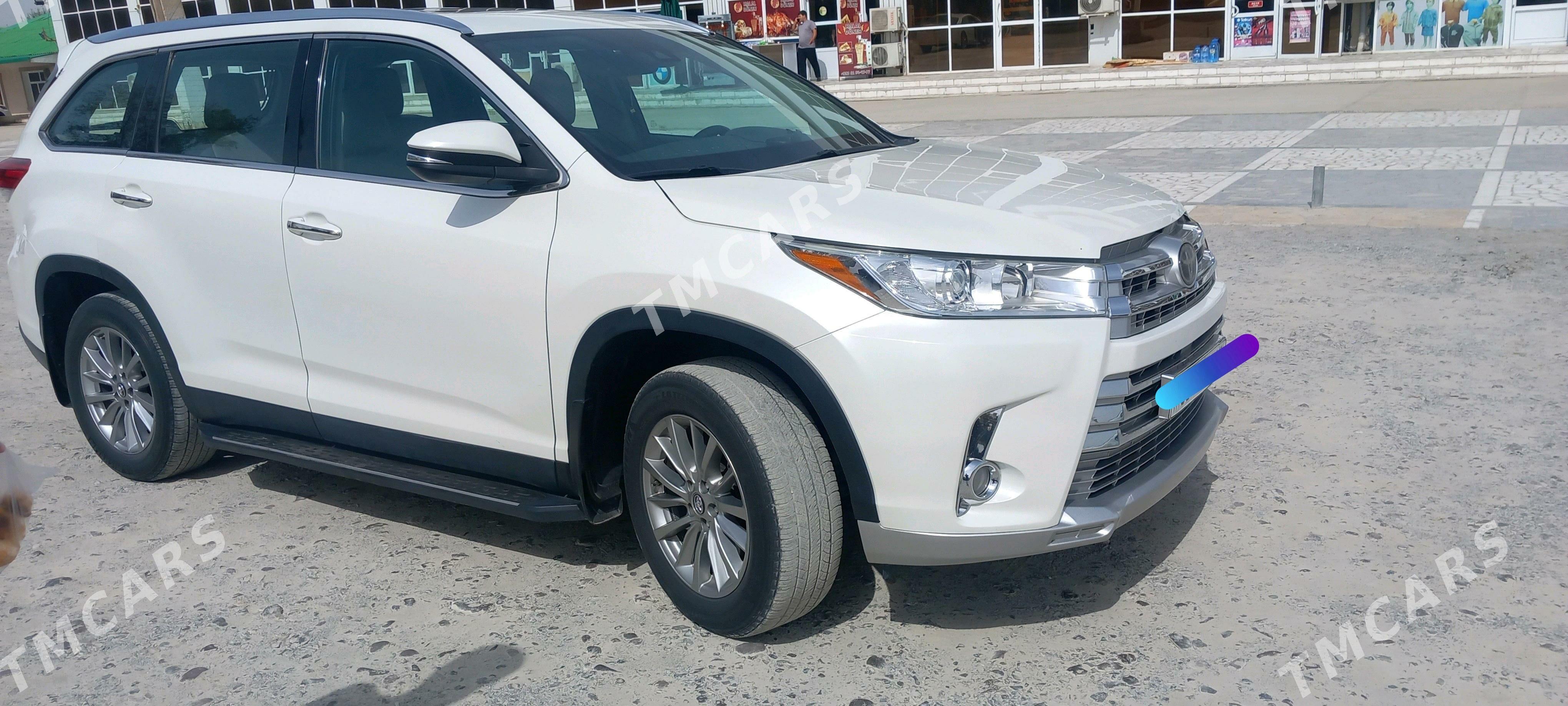 Toyota Highlander 2018 - 351 000 TMT - Täze zaman - img 2