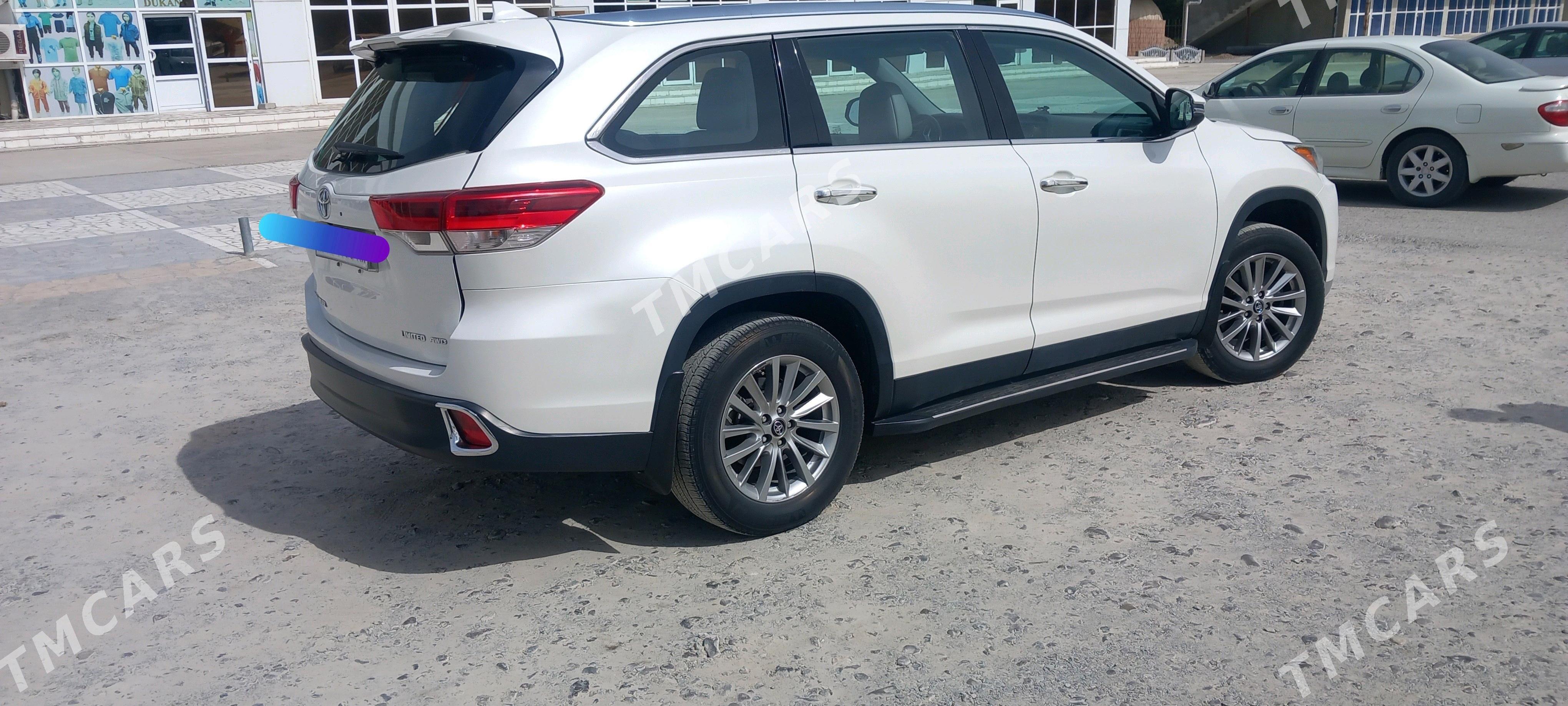 Toyota Highlander 2018 - 351 000 TMT - Täze zaman - img 5