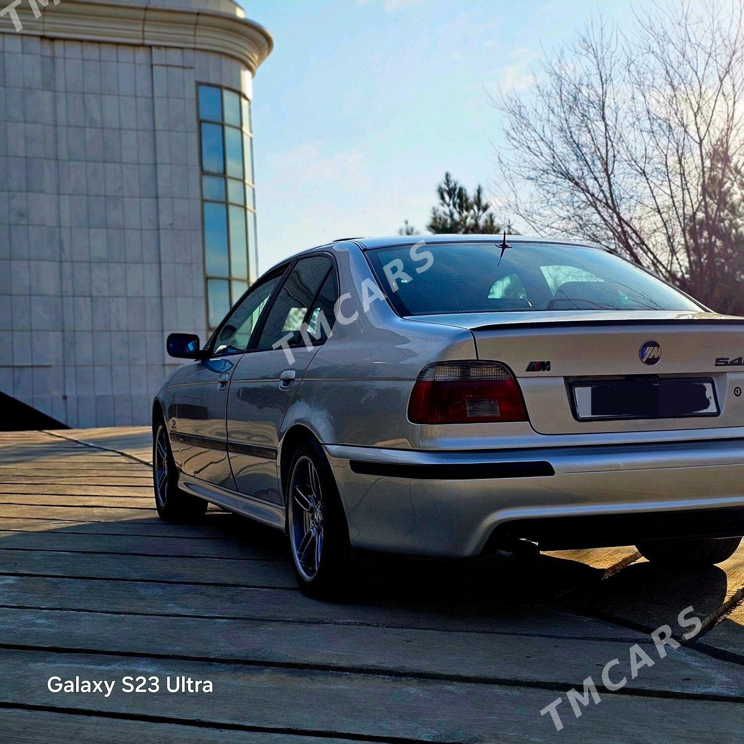 BMW E39 2000 - 135 000 TMT - Туркменабат - img 3