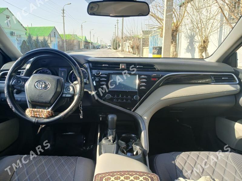 Toyota Camry 2018 - 275 000 TMT - Aşgabat - img 9