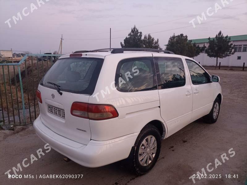 Toyota Sienna 2002 - 130 000 TMT - Дянев - img 2