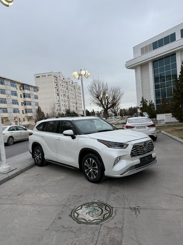 Toyota Highlander 2022 - 580 000 TMT - Ашхабад - img 6