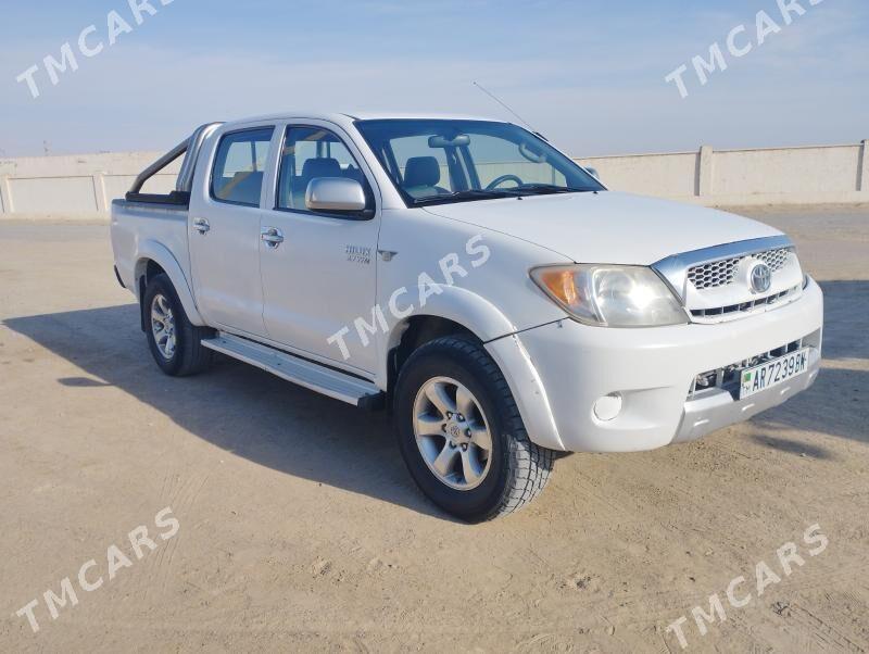 Toyota Hilux 2006 - 175 000 TMT - Туркменбаши - img 6