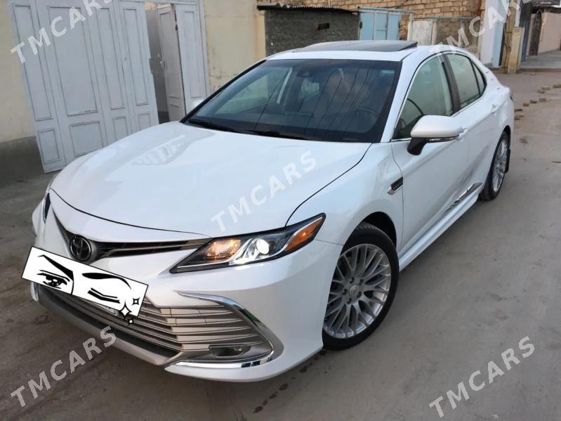 Toyota Camry 2021 - 380 000 TMT - Ашхабад - img 4