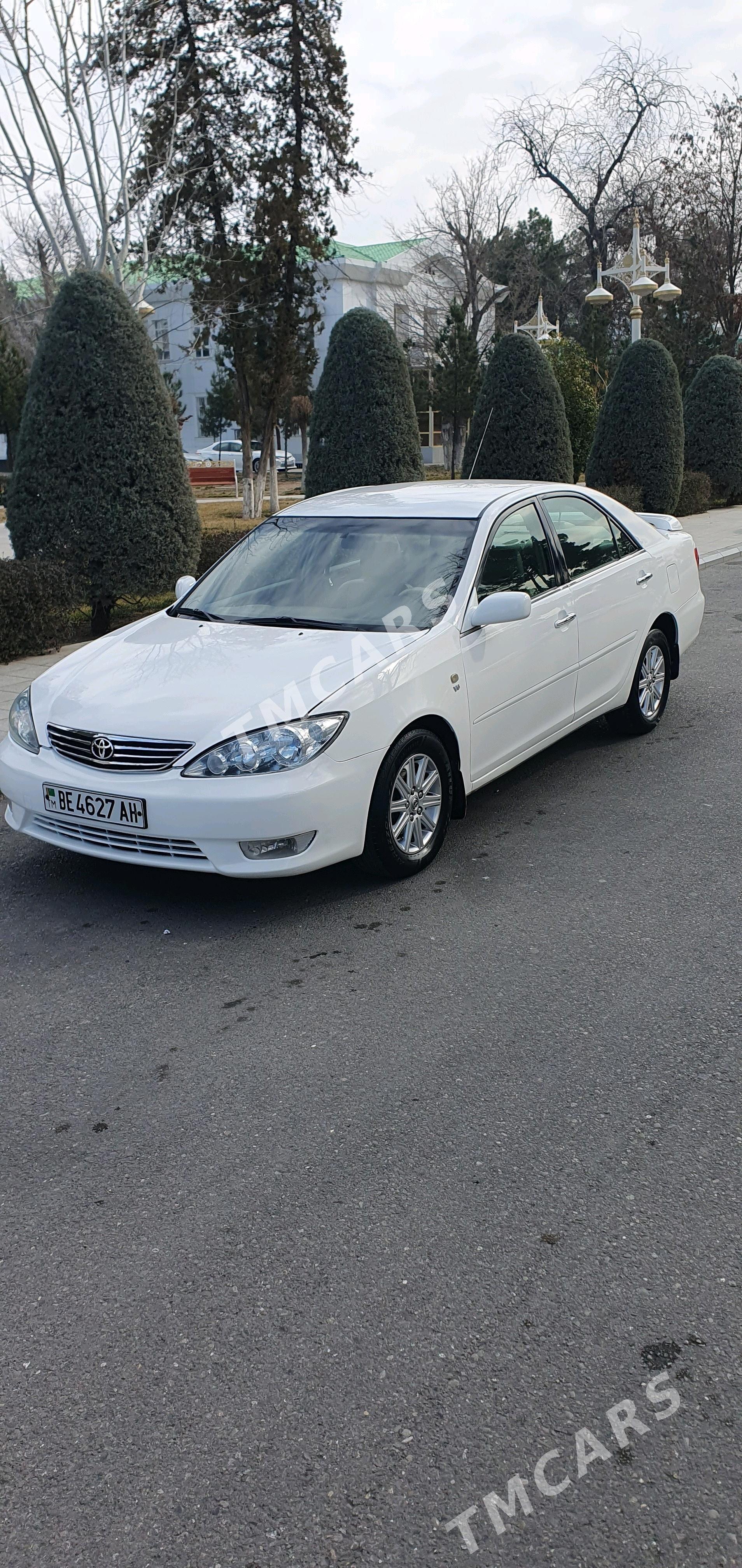 Toyota Camry 2004 - 145 000 TMT - Bäherden - img 2