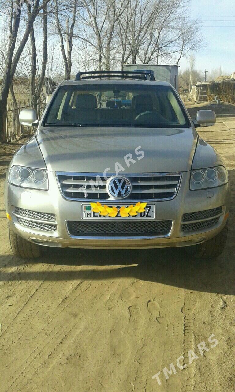 Volkswagen Touareg 2005 - 130 000 TMT - Türkmenbaşy etr. - img 6